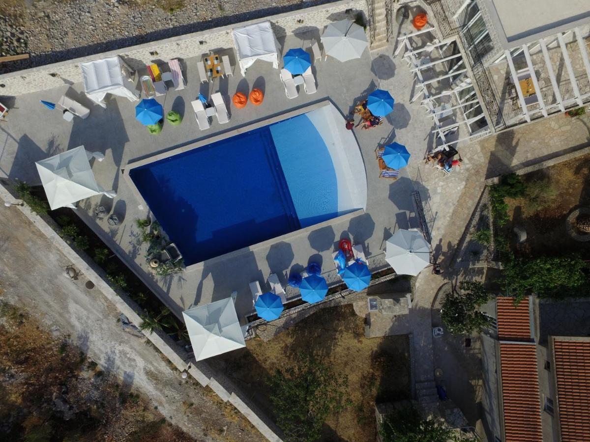 Lustica Apartments Kültér fotó