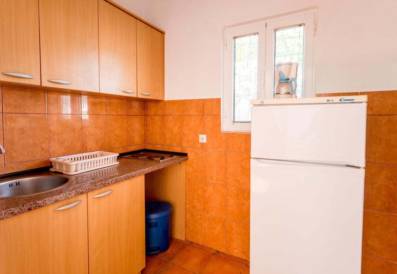 Lustica Apartments Kültér fotó