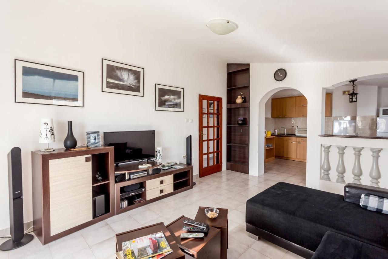 Lustica Apartments Kültér fotó