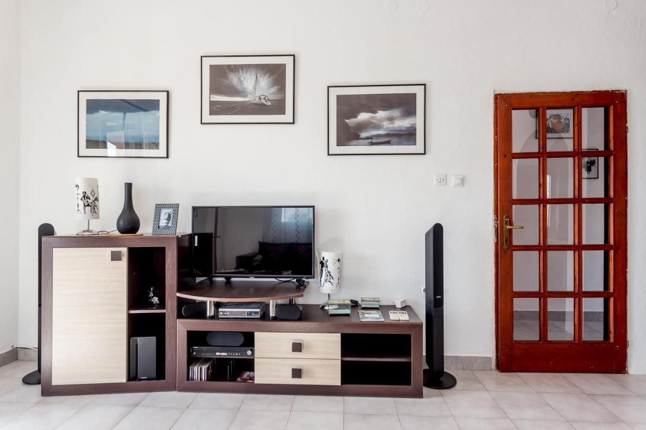 Lustica Apartments Kültér fotó