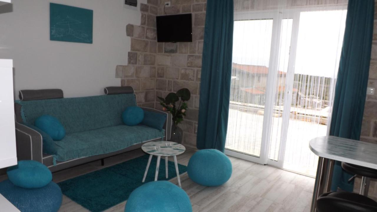 Lustica Apartments Kültér fotó