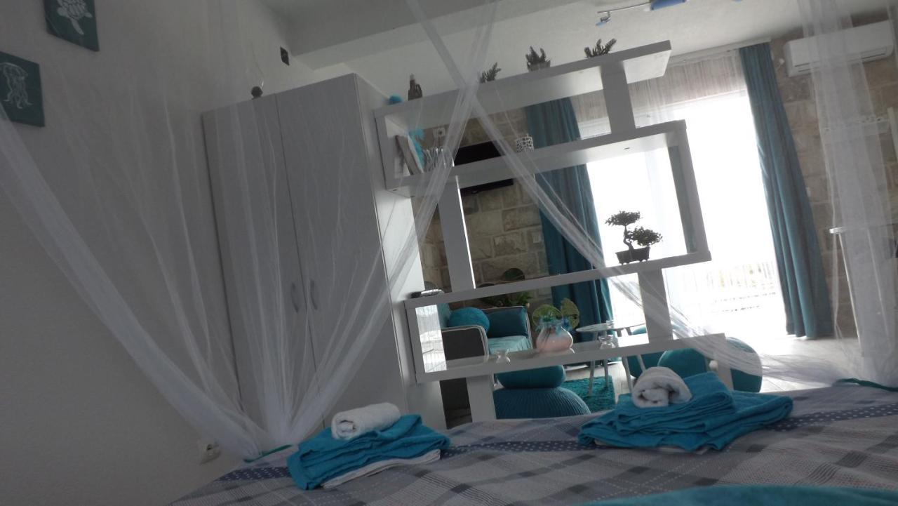 Lustica Apartments Kültér fotó