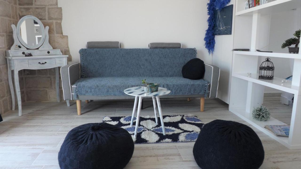 Lustica Apartments Kültér fotó