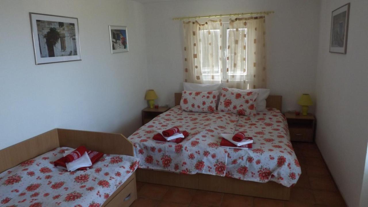 Lustica Apartments Kültér fotó